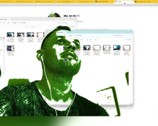 Trev (toilg) on camera in front of his screen